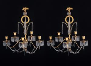 Par de importantes apliques em bronze dourado e cristal, França, por volta de 1805